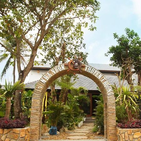 Ferienwohnung Nha Vuon Thuyen Truong Dong Hoi Exterior foto
